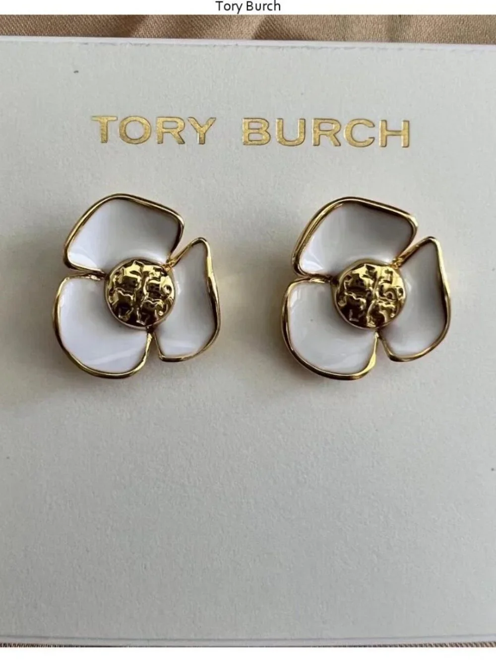 Tory Burch welcome feel